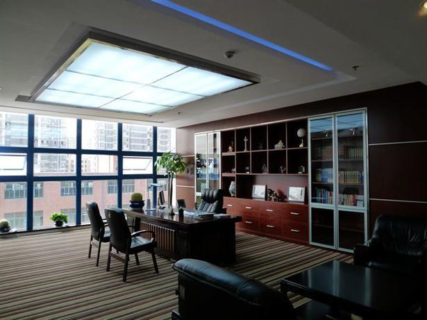 �y�L��˾����